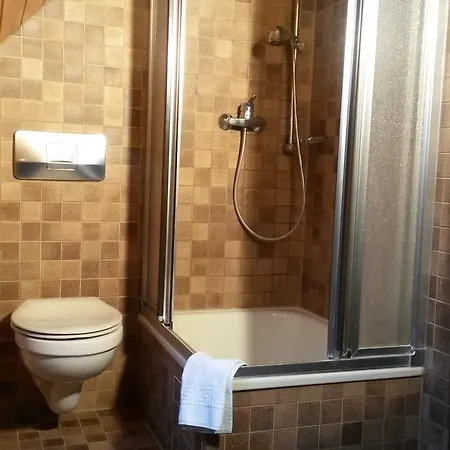 Gaestehaus Behabuehl 3*