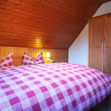 بيت ضيافة Gaestehaus Behabuehl فيلدبرج