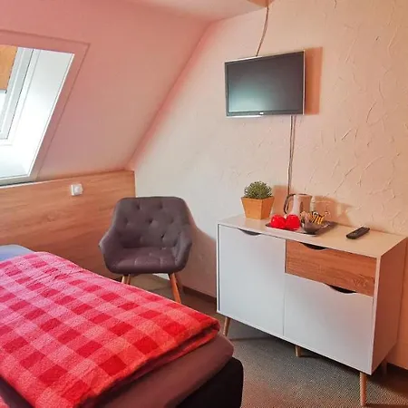 بيت ضيافة Gaestehaus Behabuehl فيلدبرج